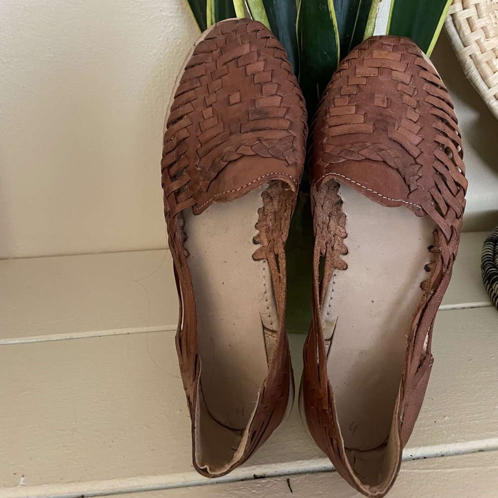 Brown leather Huaraches